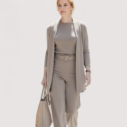 Alana | Luxuriöser & bequemer dreiteiliger Damenanzug