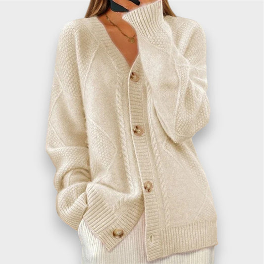 Leni | Strickjacke mit Zopfmuster
