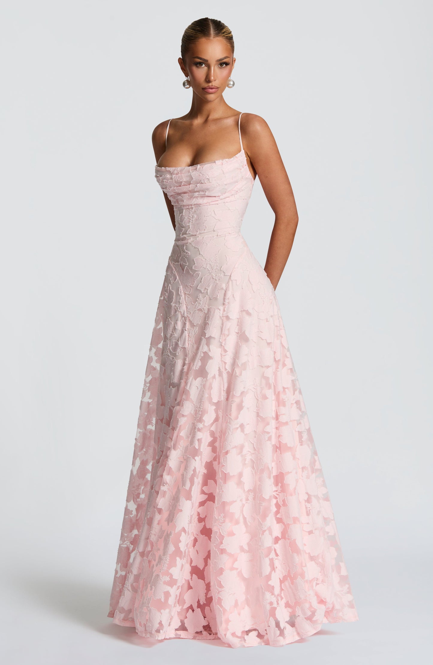 Isabelle | Langes kleid mit spitzenboden